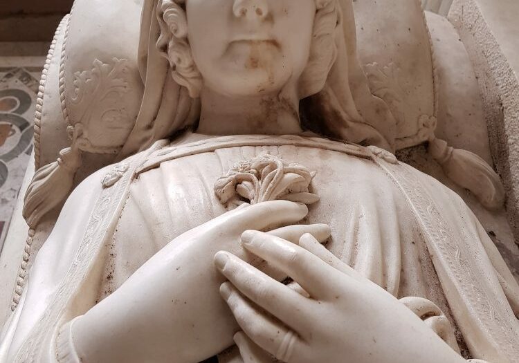 ChurchImages-Northants-Stanford Monument An alabaster monument of a dead woman, eyes closed, peaceful